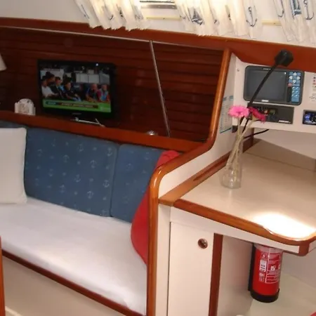 Hotel en barco Live A Nautical-sport Experience Las Palmas de Gran Canaria